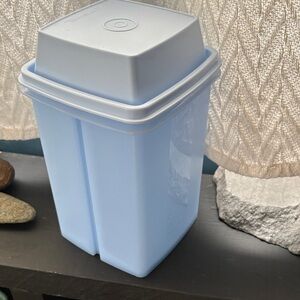 Tupperware Pickle Storage